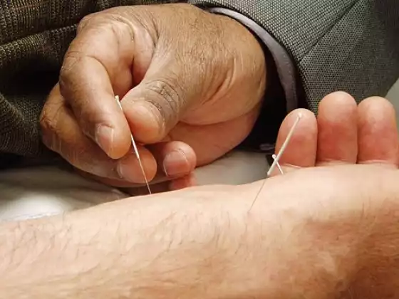 A Guide to Natural and Alternative Healing Methods