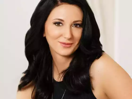 Anika Ray, 
                            Spirituality 
                            Expert at Симпозиум Empower 2025