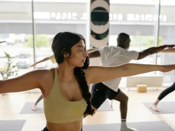 Flujo de yoga para principiantes